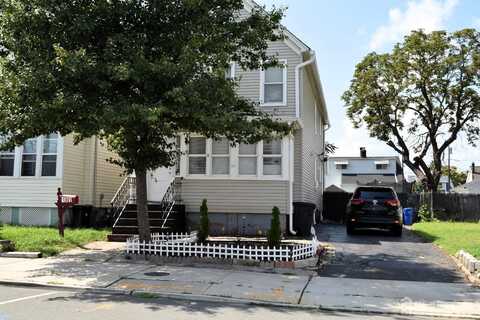 181 Pershing Avenue, Carteret, NJ 07008