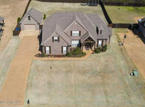 4464 Bakersfield Drive, Nesbit, MS 38651