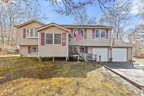 4 Sanford St, Bourne, MA 02532