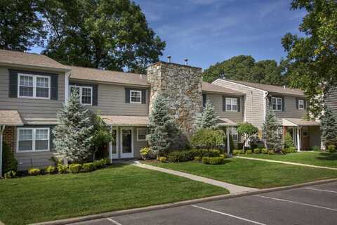 351 Lake Pointe Court, Middle Island, NY 11953