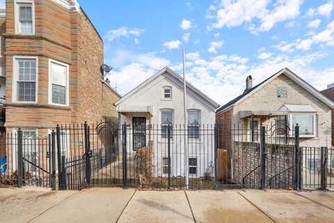 3353 S Bell Avenue, Chicago, IL 60608