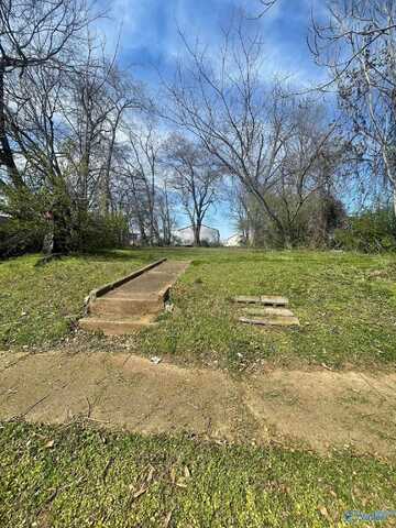 1016 Moulton Street E, Decatur, AL 35601
