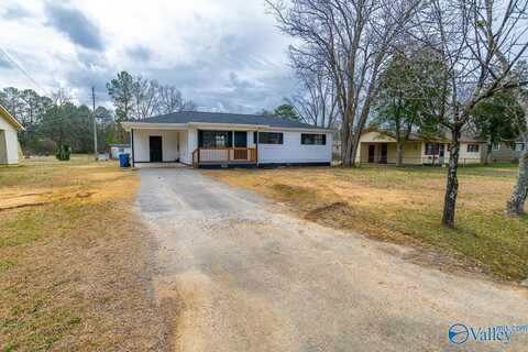 600 SE Pennylane Street, Hartselle, AL 35640