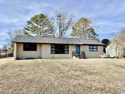 2206 NW Lynn Drive, Huntsville, AL 35810
