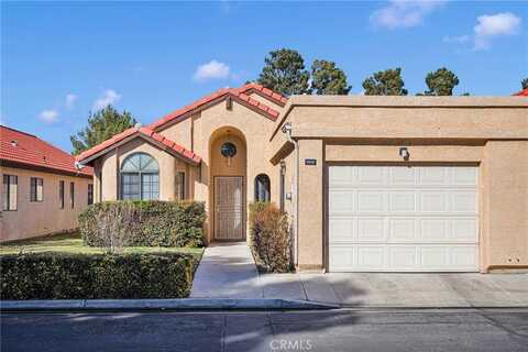 19090 Frances Street, Apple Valley, CA 92308