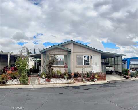 2692 Highland Avenue, Highland, CA 92346