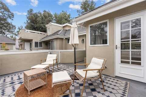 23943 Arroyo Park Drive, Valencia, CA 91355