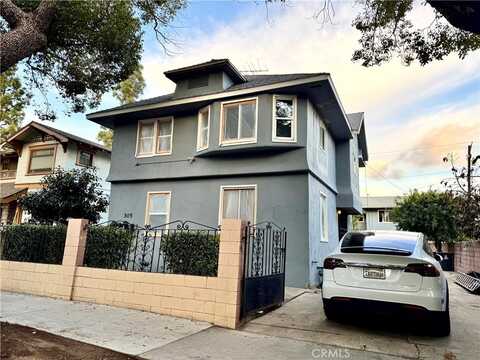 305 CYPRESS Avenue, Santa Ana, CA 92701