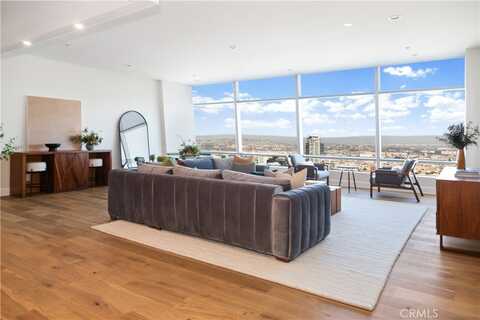 900 W Olympic Boulevard, Los Angeles, CA 90015