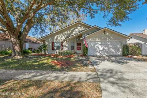 8457 SUGARTREE Drive, Jacksonville, FL 32244