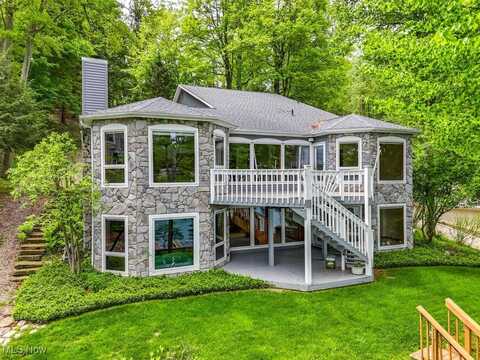 466 W Mohawk Drive, Malvern, OH 44644
