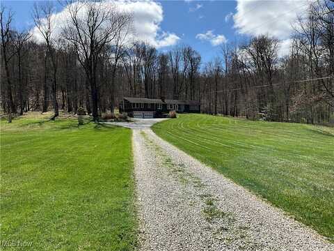 22264 Township Road 304, Coshocton, OH 43812