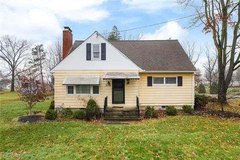 3738 Valley Drive, Norton, OH 44203