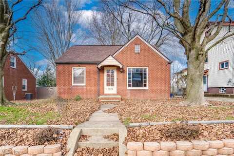 1309 Cottage Place NW, Canton, OH 44703