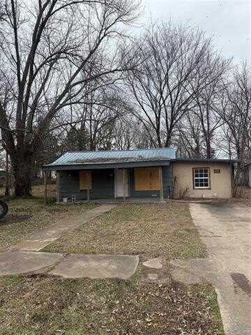 225 N 2nd, Vinita, OK 74331