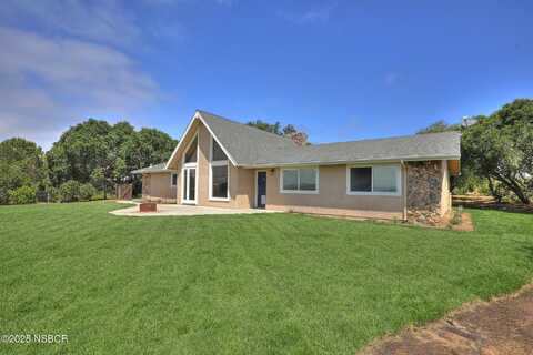 2500 Wild Oak Road, Lompoc, CA 93436