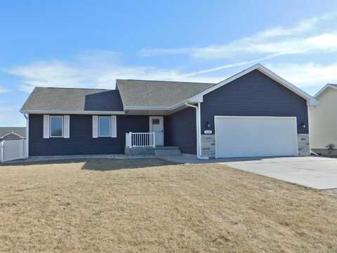 610 N 8th St, Dakota City, NE 68731