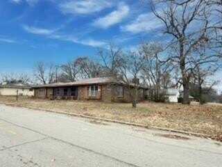 601 W 10th Street, Wewoka, OK 74884