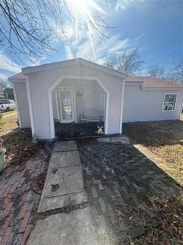 100 W Cason Street, Irving, TX 75061