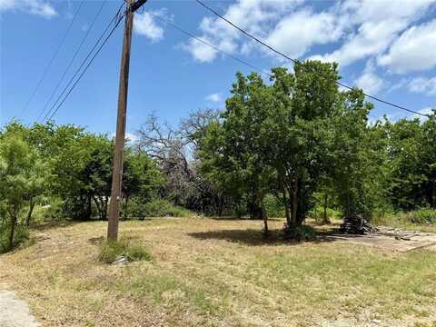 543 E Crews, Hamilton, TX 76531