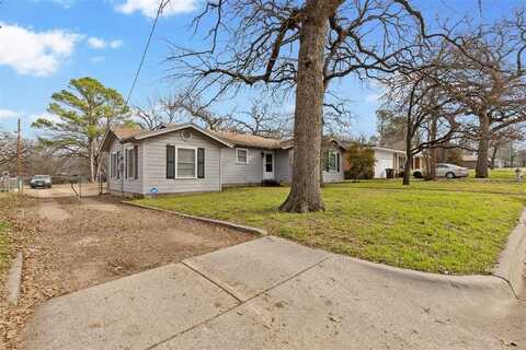 2325 Halbert Street, Fort Worth, TX 76112