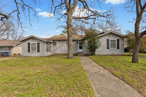 2325 Halbert Street, Fort Worth, TX 76112