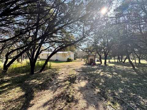 116 Public Road 1210, Kopperl, TX 76652