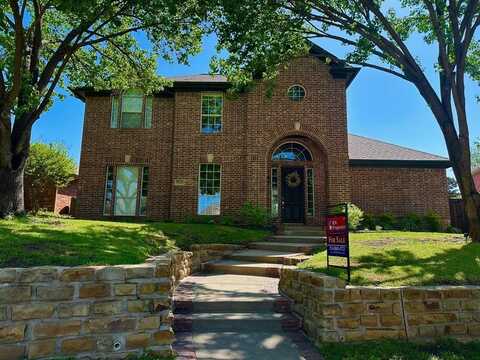 7206 Persimmon Court, Garland, TX 75044