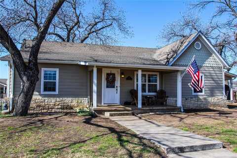 209 N Sand Street, Comanche, TX 76442