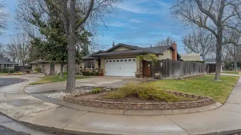 2700 Berwick Ct, Modesto, CA 95355