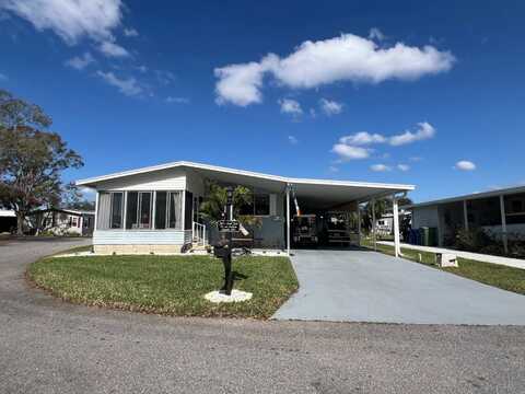 1013 Eagle Dr, Winter Haven, FL 33881