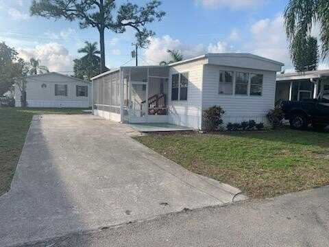 79 Lisa Lane, Greenacres, FL 33463