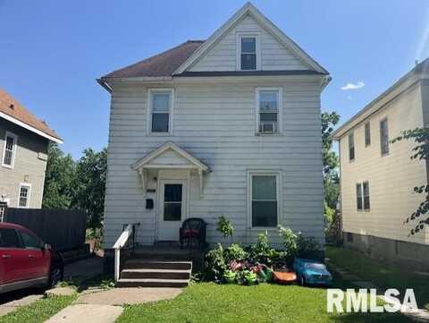 1015 ARLINGTON Court, Davenport, IA 52803