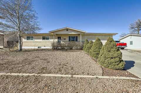 43 Fordham Circle, Pueblo, CO 81005