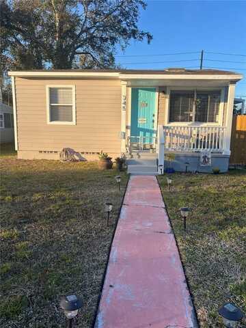 745 52ND AVENUE N, Saint Petersburg, FL 33703