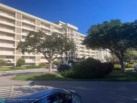 3080 N Course Dr, Pompano Beach, FL 33069