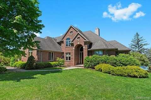 10587 LIGHTHOUSE, South Lyon, MI 48178