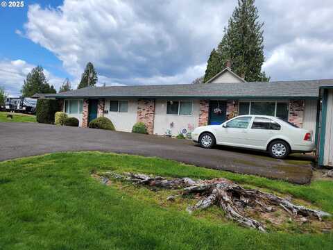 605 WILLAMETTE ST, Oregon City, OR 97045