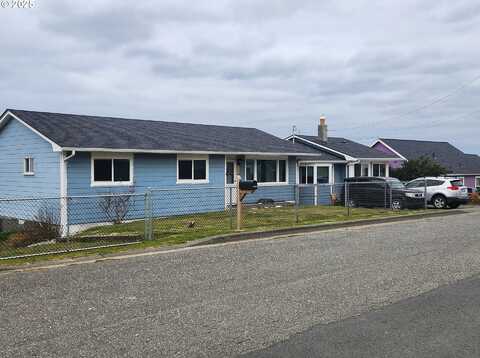 29730 HILLCREST ST, Gold Beach, OR 97444