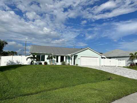 2651 SW Opechee Avenue, Port Saint Lucie, FL 34987