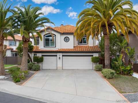 1616 Mountain Pass Cir, Vista, CA 92081