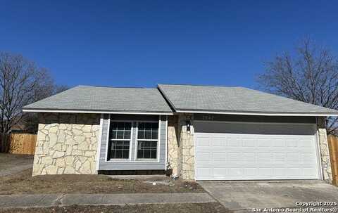 7547 Oriental Trl, San Antonio, TX 78244