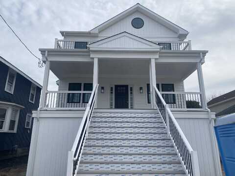 1243 Bay Ave, Ocean City, NJ 08226