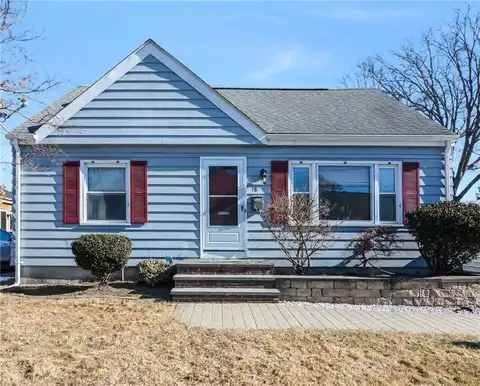 18 Yale Avenue, East Providence, RI 02915