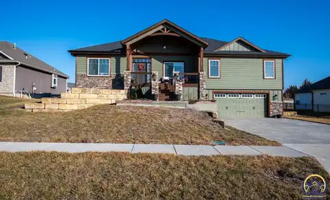 3300 SE Blazing Star DR, Topeka, KS 66609