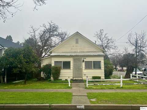 904 Lincoln Street, Red Bluff, CA 96080