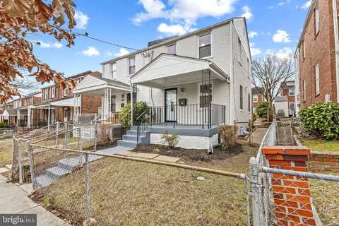 607 FARRAGUT PLACE NE, WASHINGTON, DC 20017