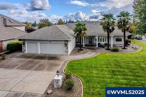 1832 Chapman Hill Dr NW, Salem, OR 97304