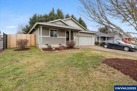 462 SE Pine Pl, Dallas, OR 97338