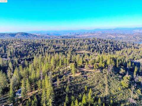 19726 Old Highway 120, Groveland, CA 95321